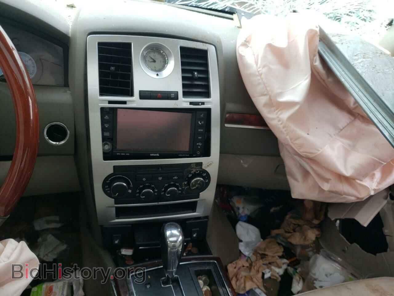 2009 CHRYSLER 300 - VIN: 2C3LK33V09H548710 - Фото 9