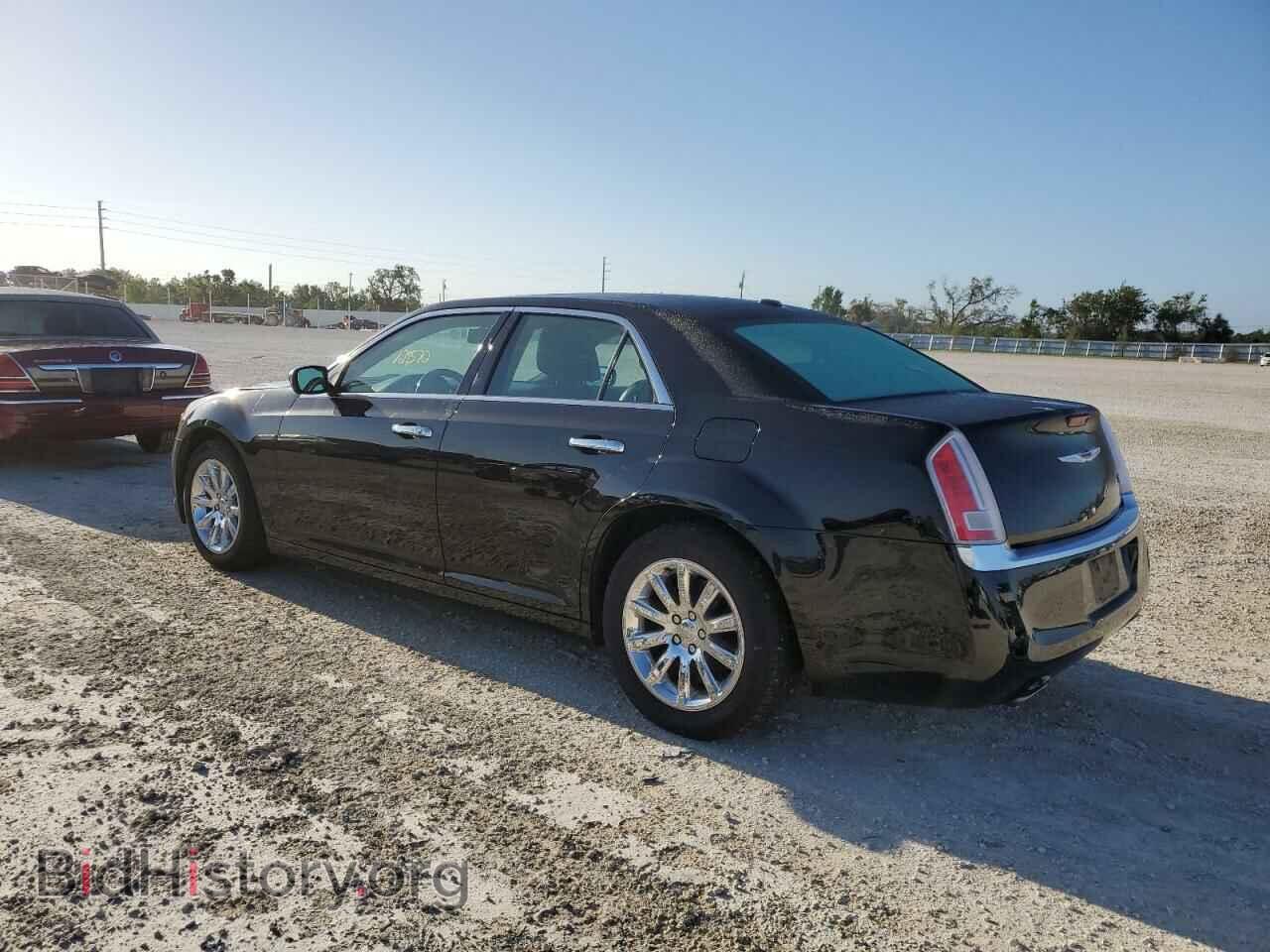 2014 CHRYSLER 300 - VIN: 2C3CCAEG6EH379920 - Фото 2