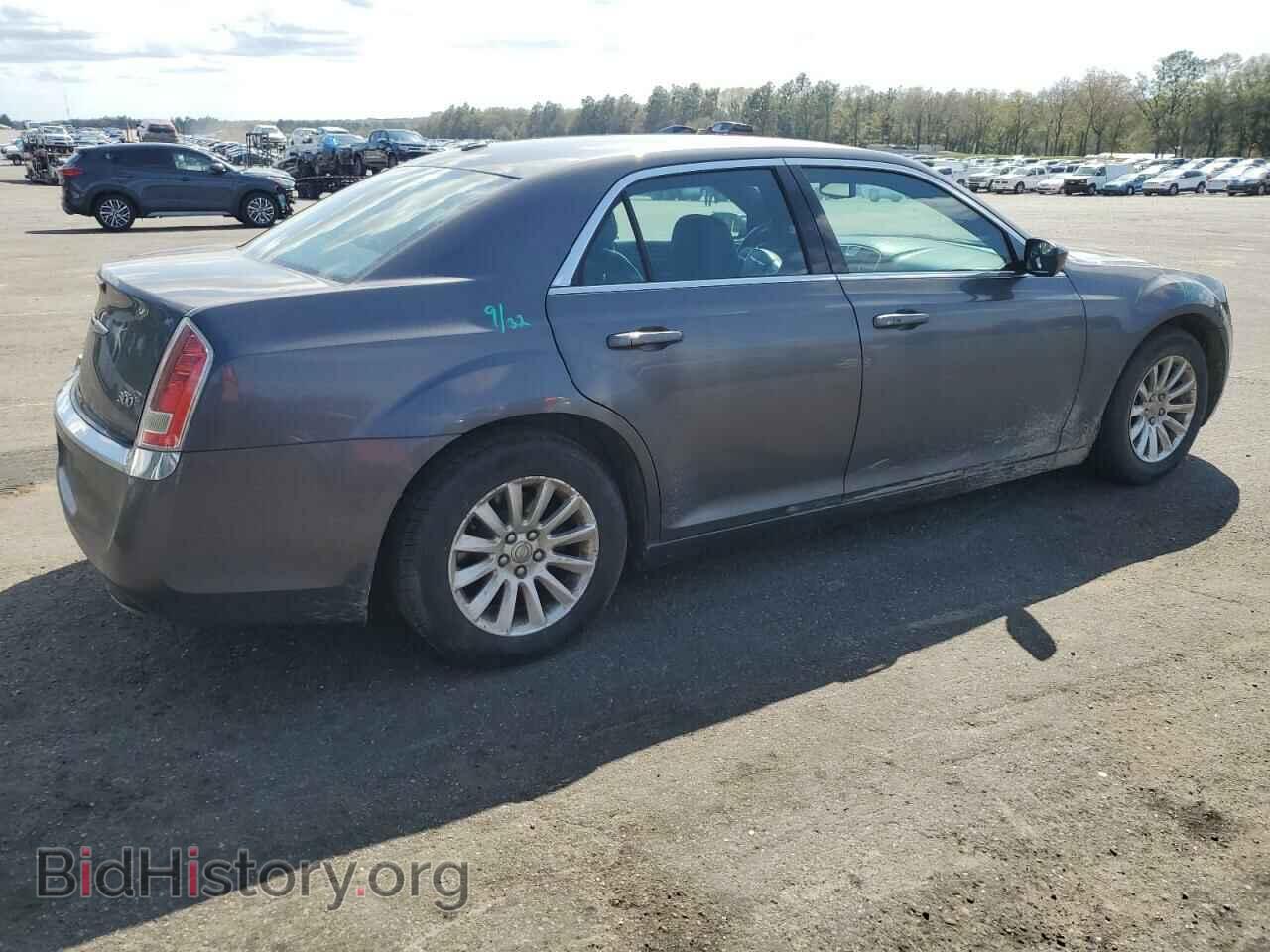 2013 CHRYSLER 300 - VIN: 2C3CCAAGXDH732941 - Фото 3