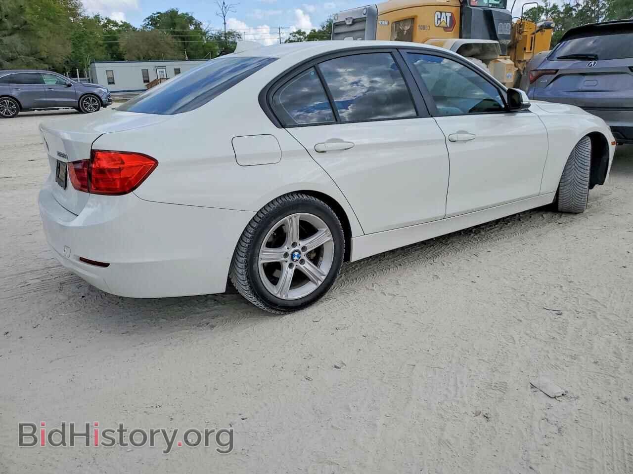 2013 BMW 3 SERIES - VIN: WBA3A5C51DF600881 - Фото 3
