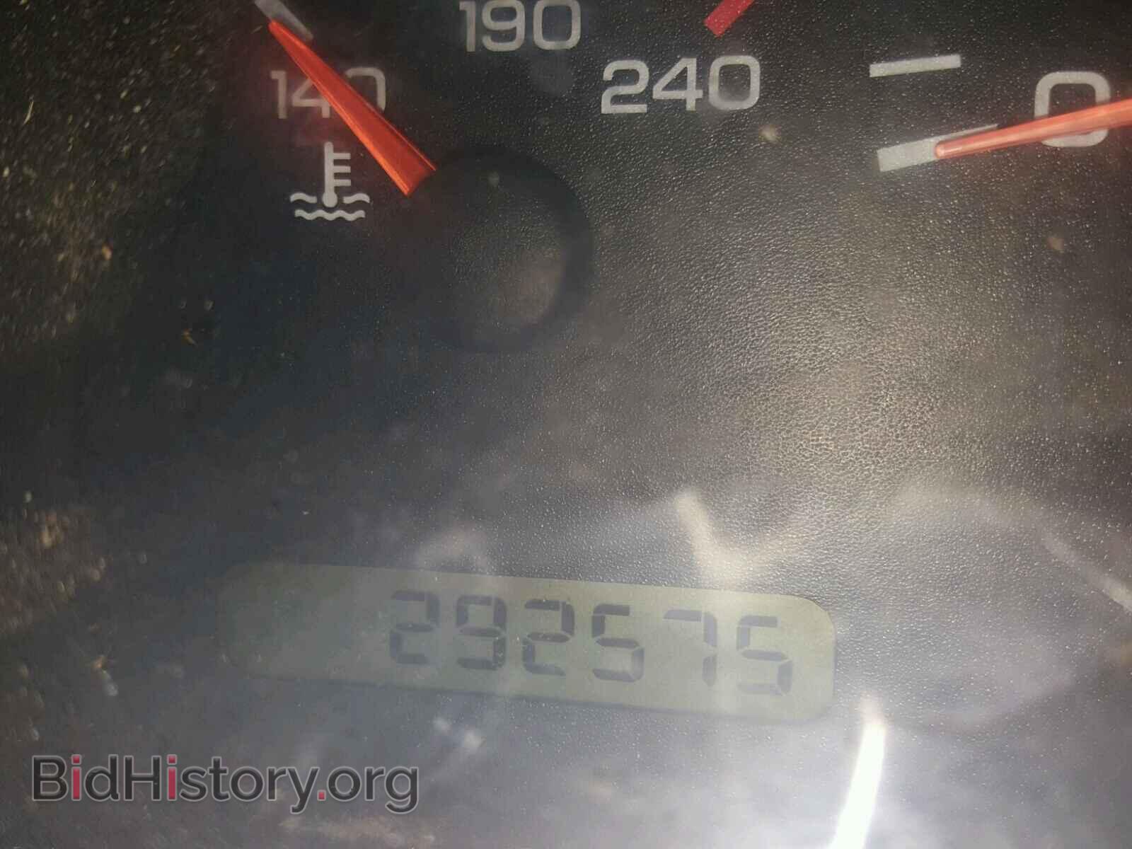 1998 DODGE RAM 3500 - VIN: 1B7MF3366WJ207187 - Фото 8
