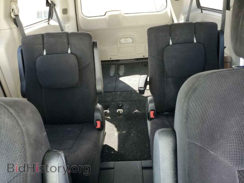 2011 Chrysler MINIVAN (VIN 2A4RR5DG0BR694533) — photo 10 of 13