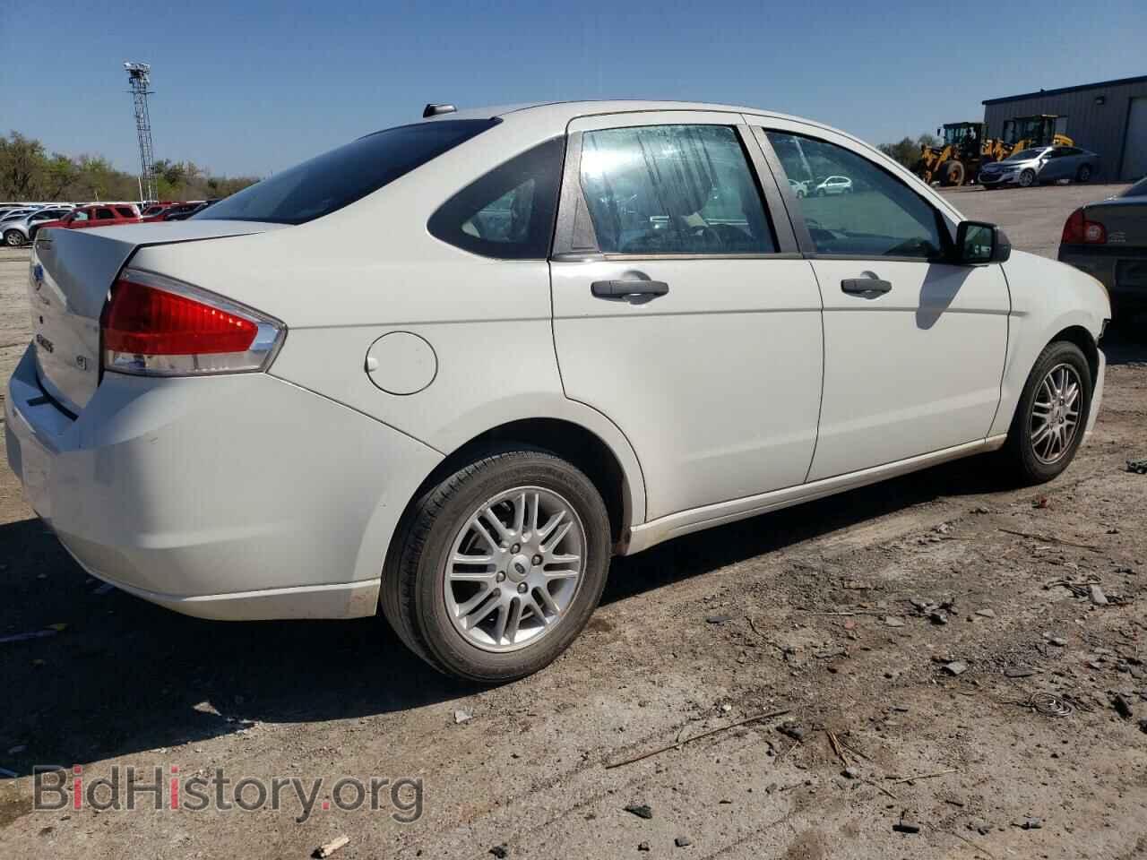 2009 FORD FOCUS - VIN: 1FAHP35N39W165836 - Фото 3