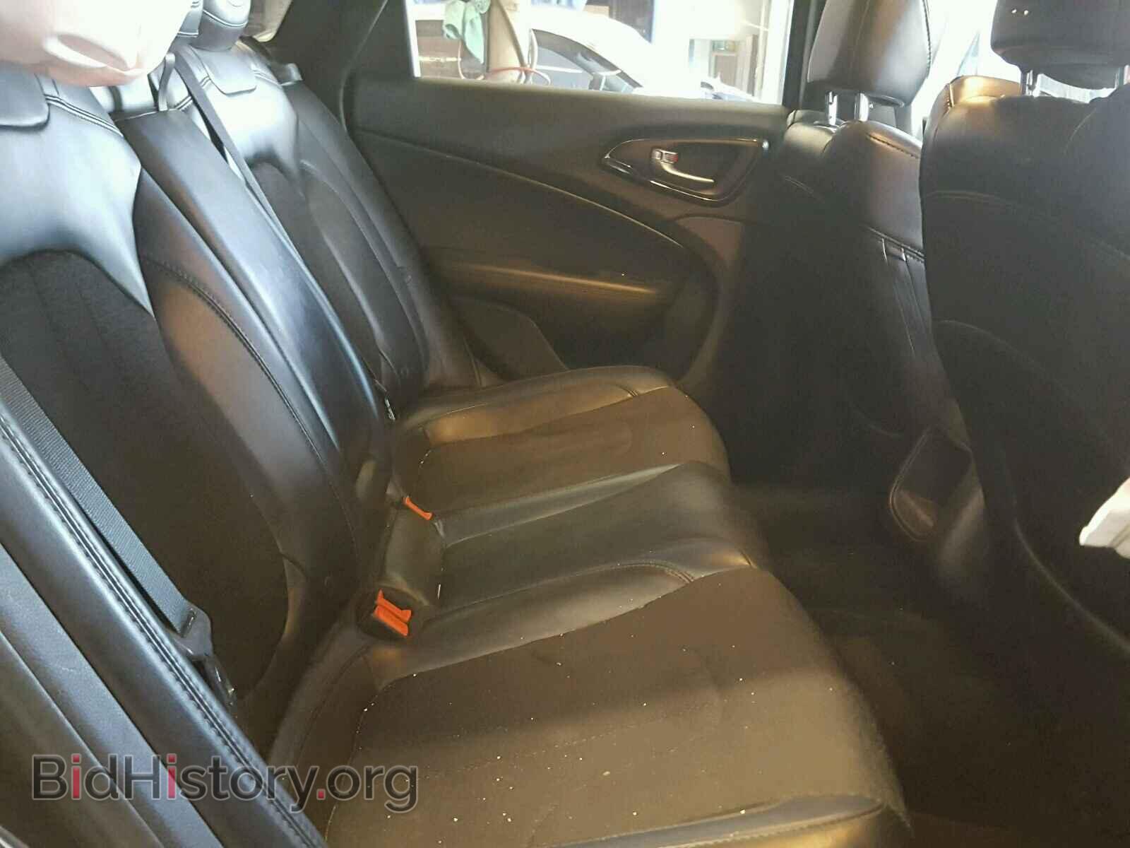 2016 CHRYSLER 200 - VIN: 1C3CCCBB8GN120084 - Фото 6