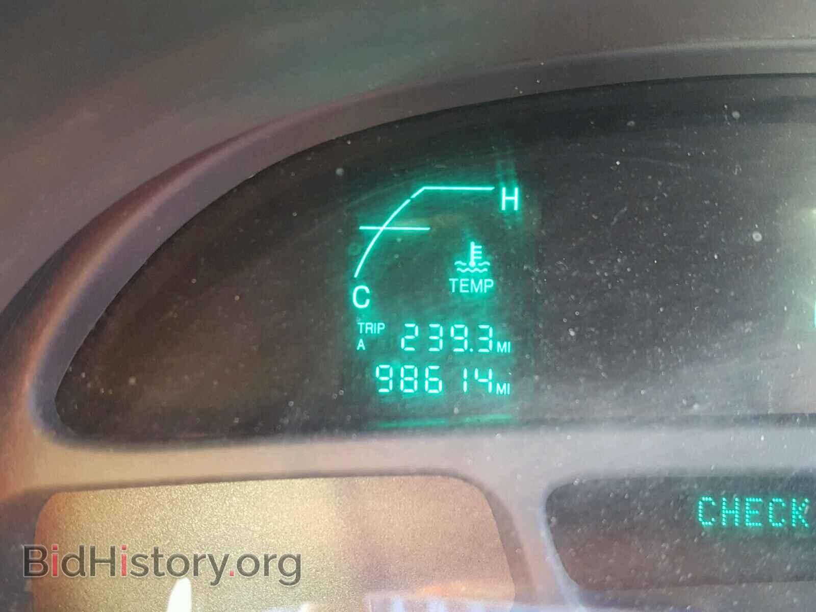 2004 CADILLAC DEVILLE - VIN: 1G6KD54Y14U218671 - Photo 8