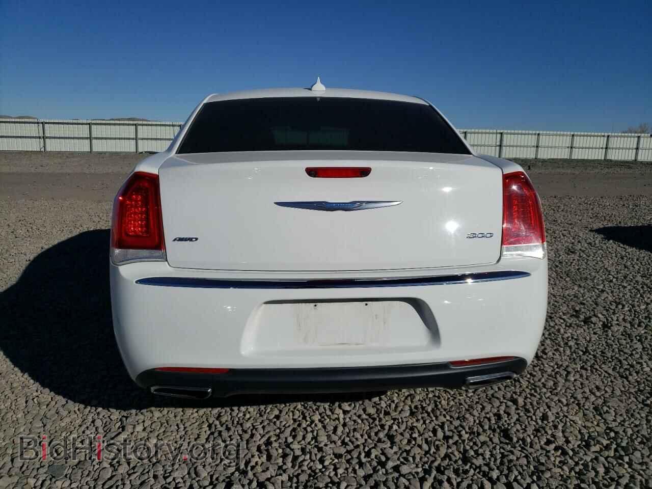 2018 CHRYSLER 300 - VIN: 2C3CCARG7JH250976 - Фото 6