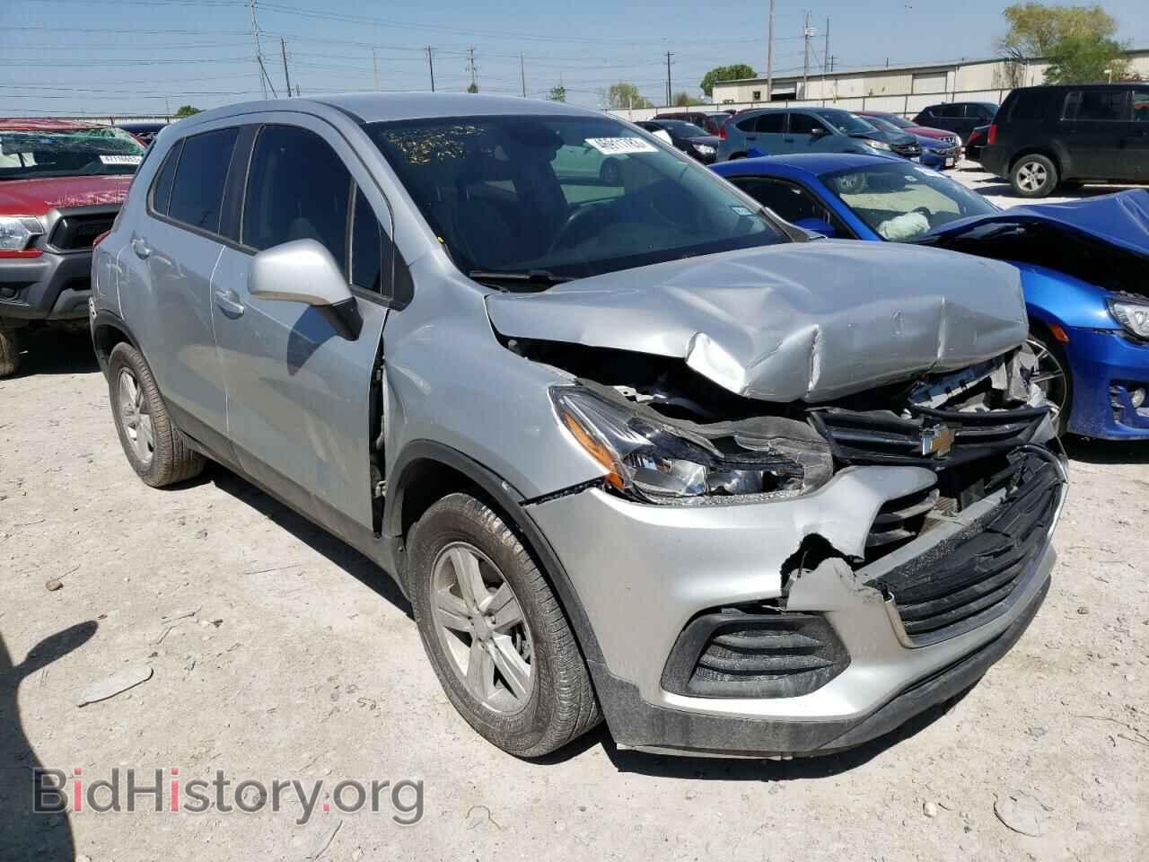 2019 CHEVROLET TRAX - VIN: 3GNCJKSB5KL395262 - Фото 4