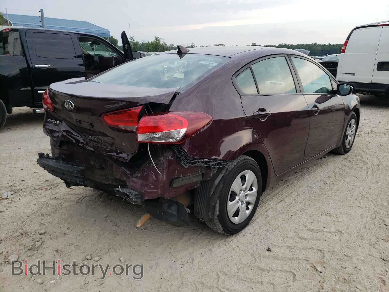 2017 KIA FORTE - VIN: 3KPFK4A77HE133204 - Фото 4