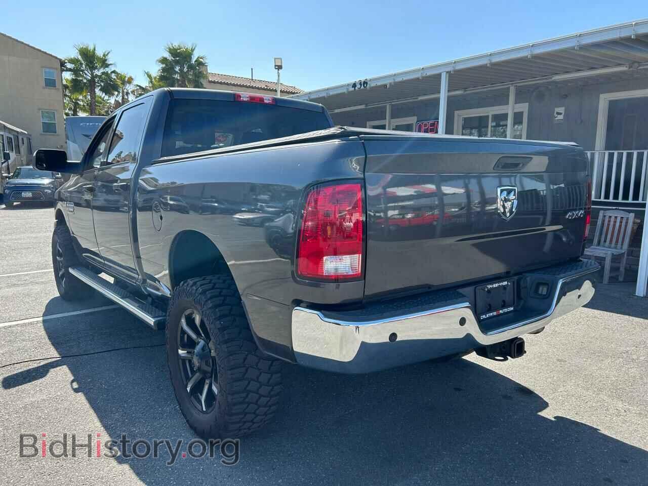 2017 RAM All Models - VIN: 3C6UR5CJ8HG579035 - Photo 3