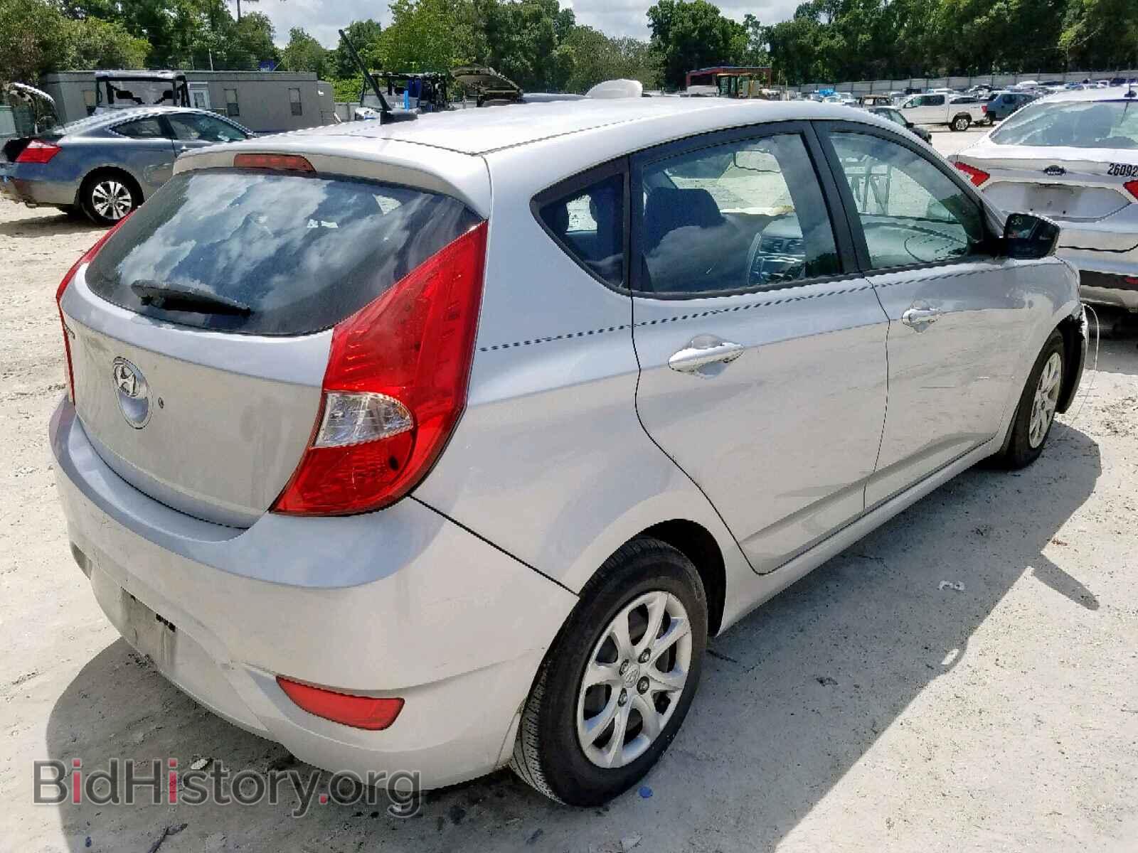 2013 HYUNDAI ACCENT - VIN: KMHCT5AE4DU137660 - Фото 4