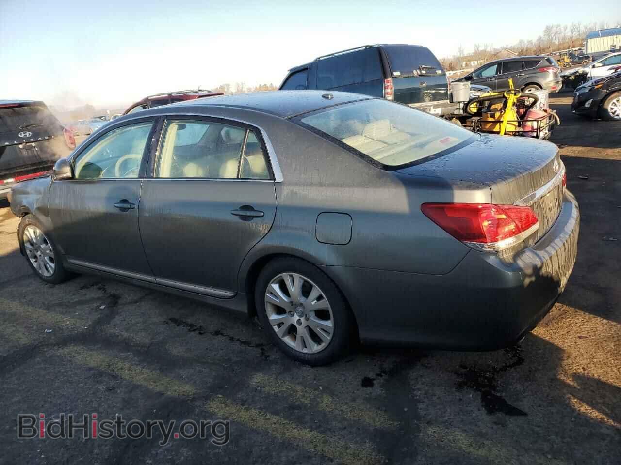 2011 TOYOTA AVALON - VIN: 4T1BK3DB2BU426389 - Фото 2