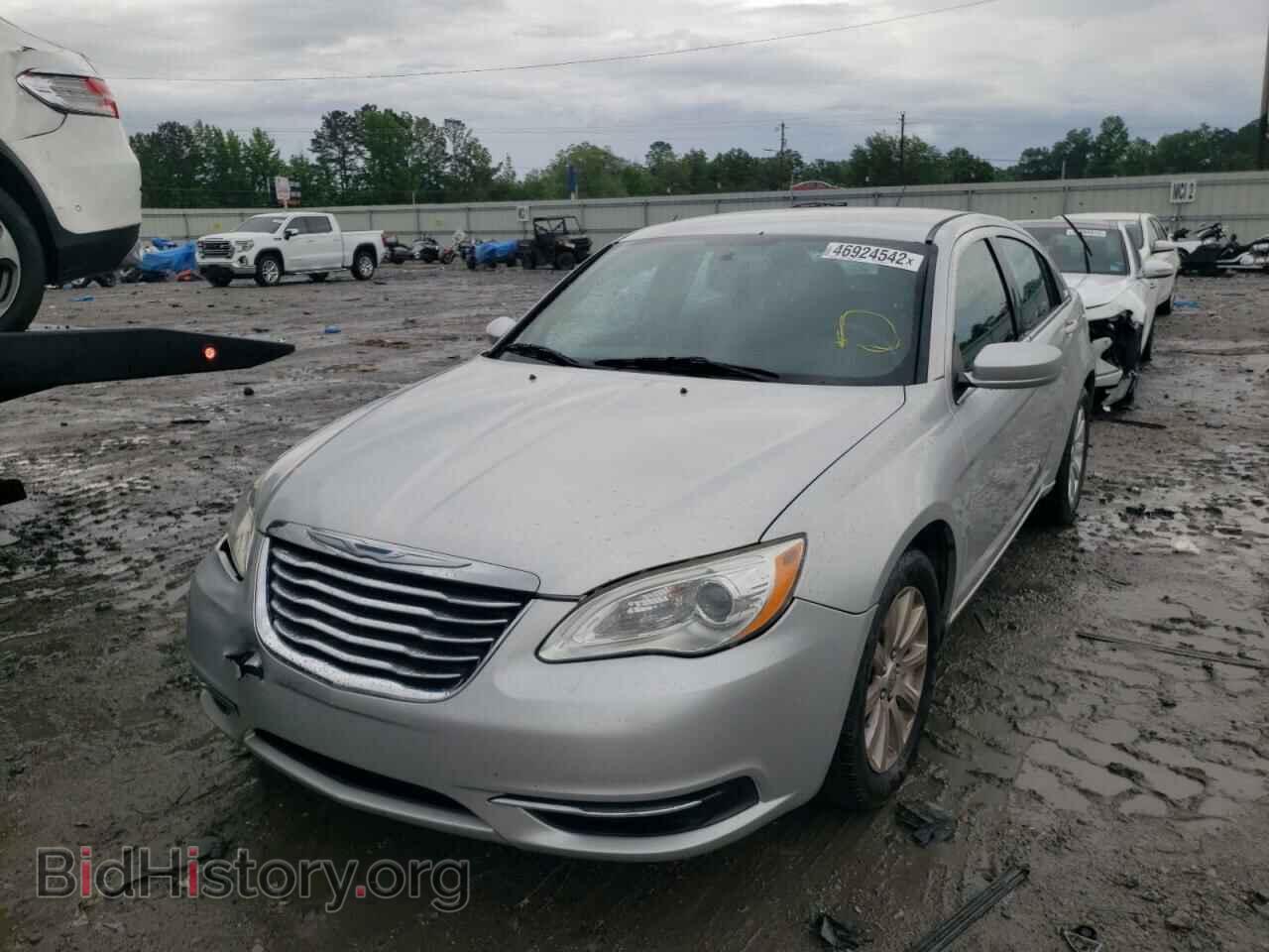 2012 CHRYSLER 200 - VIN: 1C3CCBBG9CN277008 - Фото 2