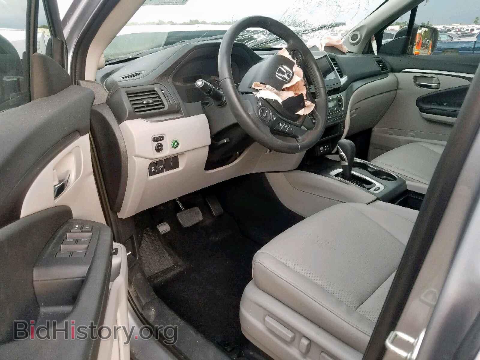 2019 HONDA RIDGELINE - VIN: 5FPYK2F60KB003514 - Фото 9