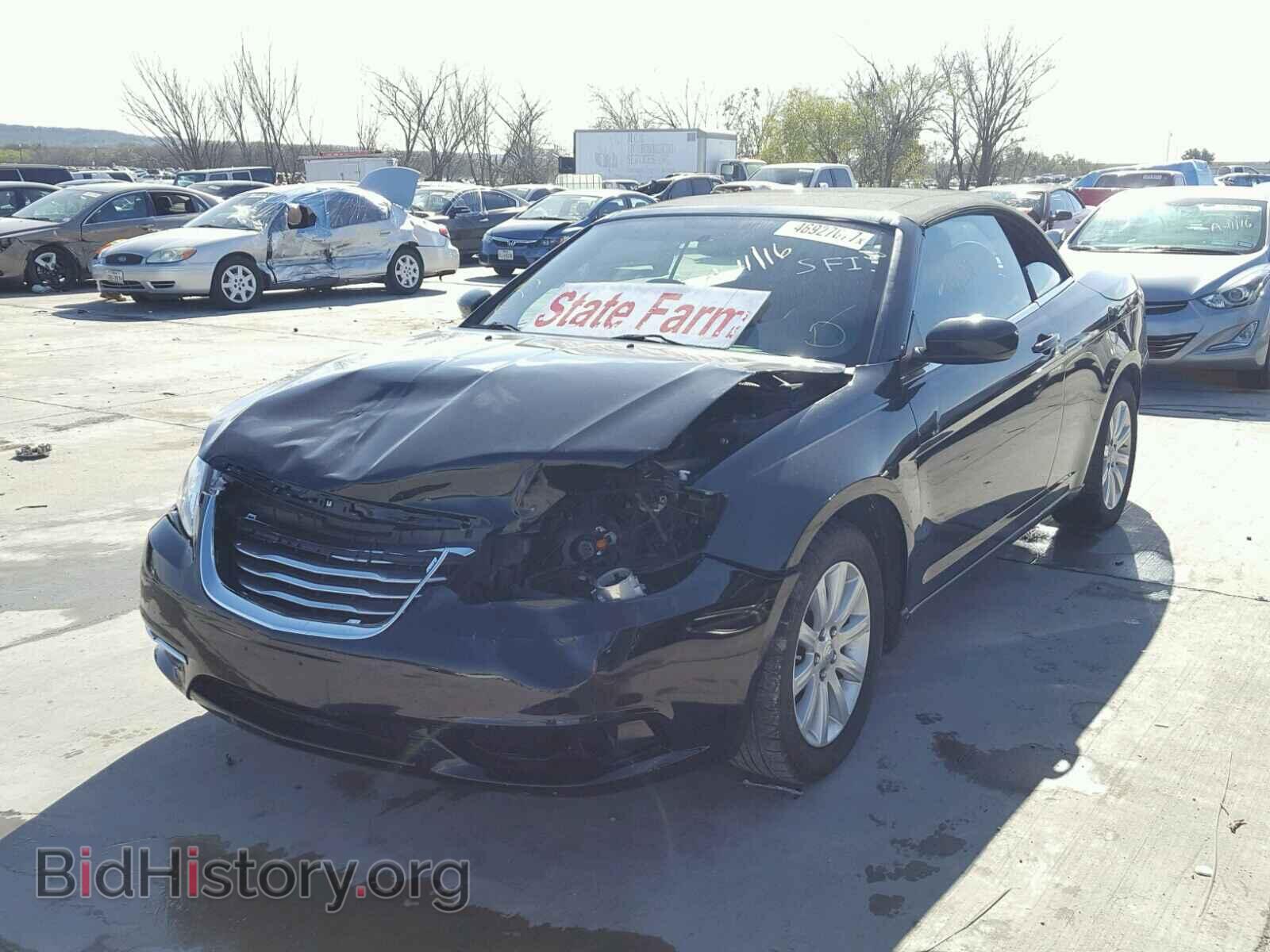2012 CHRYSLER 200 - VIN: 1C3BCBEB8CN126527 - Фото 2