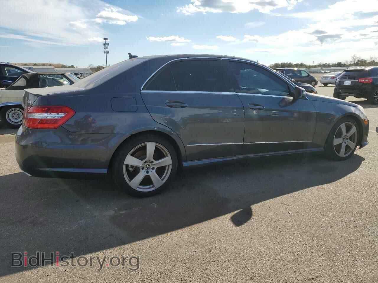 2011 MERCEDES-BENZ E-CLASS - VIN: WDDHF8HB0BA425596 - Фото 3