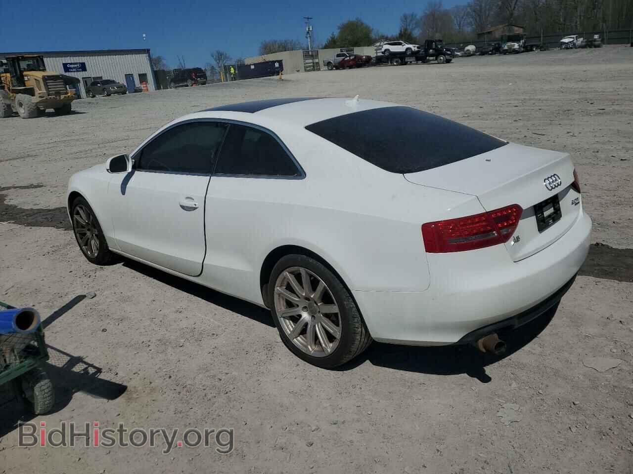 2011 AUDI A5 - VIN: WAURFAFR4BA086117 - Photo 2