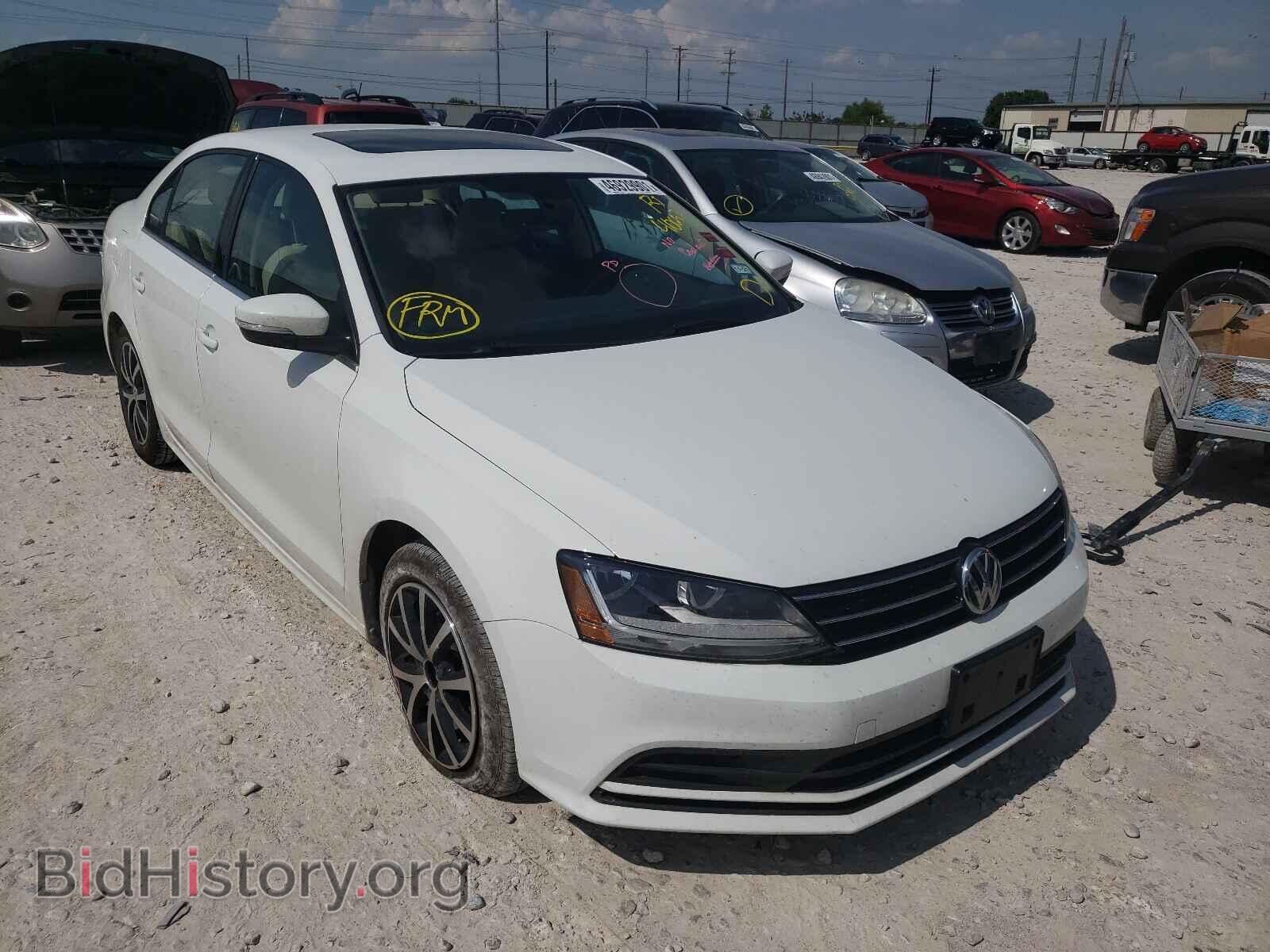 Фотография 3VWDB7AJ7HM410652 - VOLKSWAGEN JETTA 2017