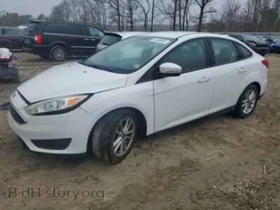 2015 Ford FOCUS SE, белый — VIN 1FADP3F21FL329620, Copart