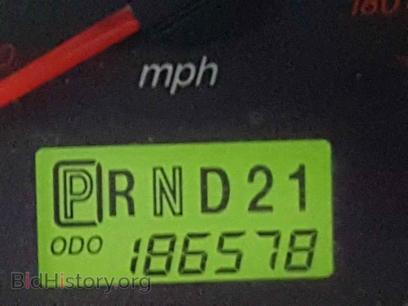 2004 MAZDA TRIBUTE - VIN: 4F2CZ94134KM23692 - Фото 8