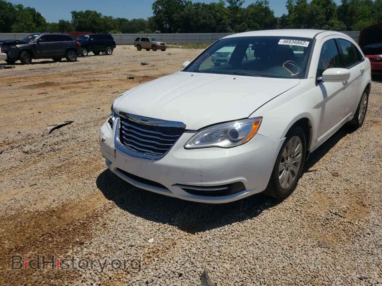 2014 CHRYSLER 200 - VIN: 1C3CCBAB1EN143005 - Фото 2
