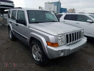 2006 Jeep COMMANDER, серебристый — VIN 1J8HG48K76C173493, Copart