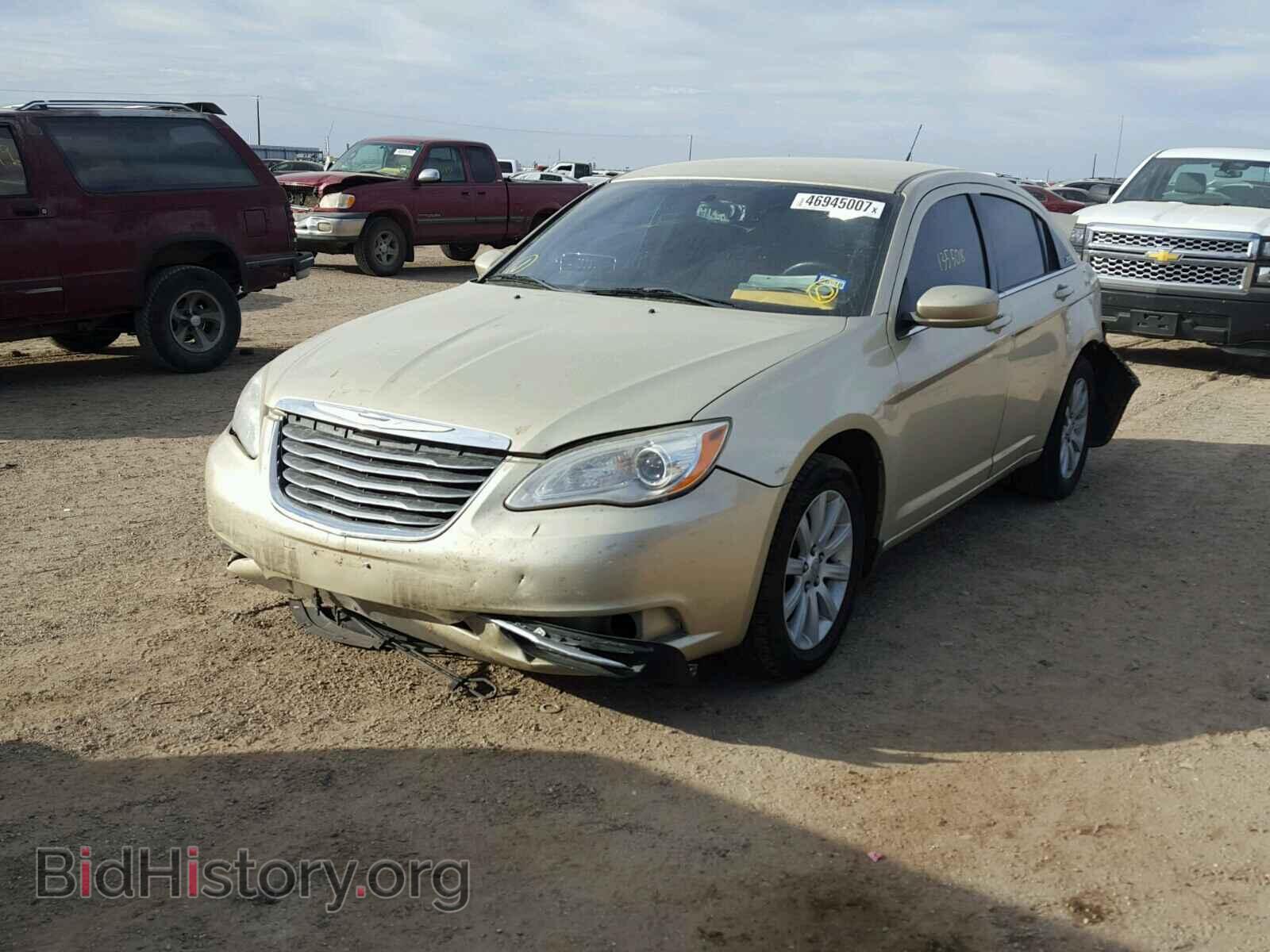 2011 CHRYSLER 200 - VIN: 1C3BC1FB8BN519371 - Фото 2