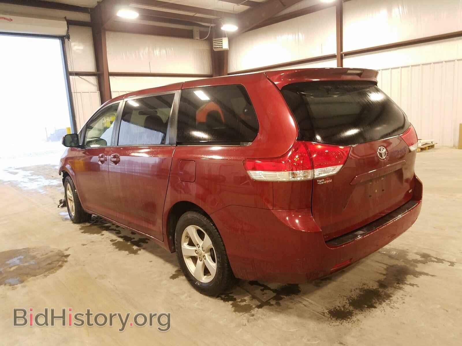 2012 TOYOTA SIENNA - VIN: 5TDKA3DC4CS015498 - Фото 3