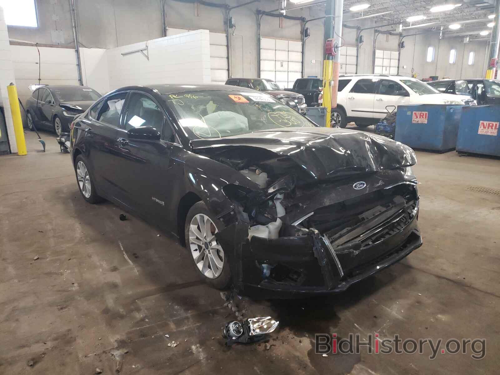 Photo 3FA6P0LU9KR204616 - FORD FUSION 2019