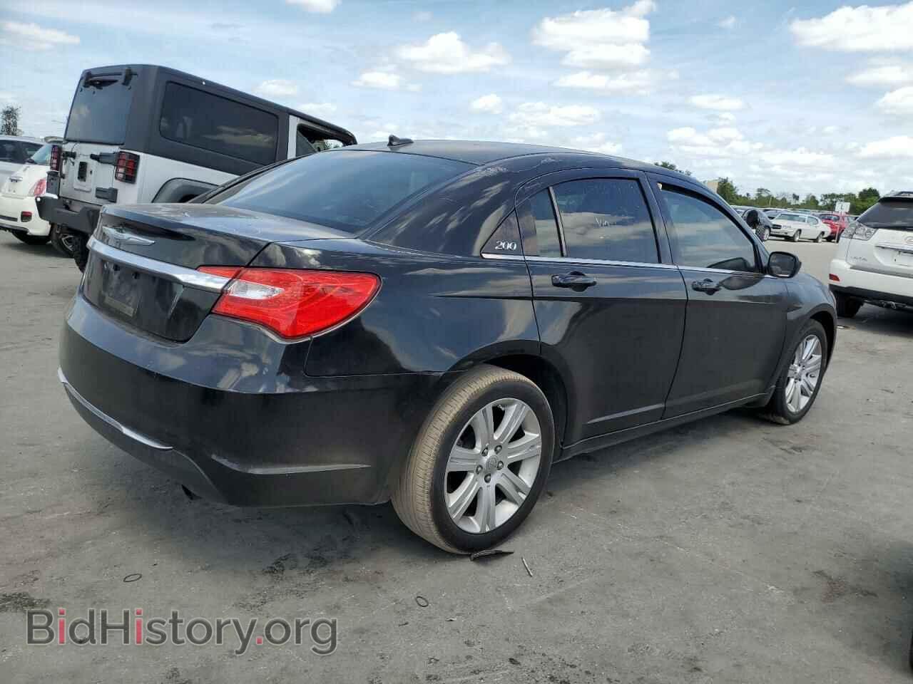 2013 CHRYSLER 200 - VIN: 1C3CCBAB4DN660250 - Фото 3