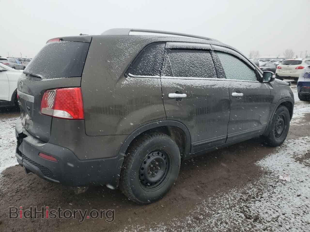 2011 KIA SORENTO - VIN: 5XYKTDA29BG169986 - Фото 3