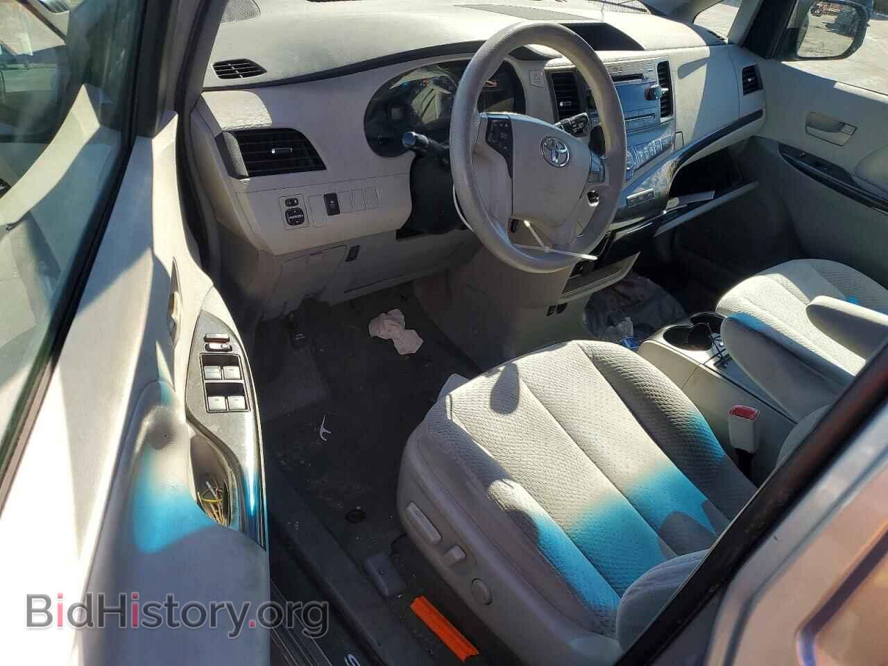 2013 TOYOTA SIENNA - VIN: 5TDKK3DC8DS366171 - Фото 8