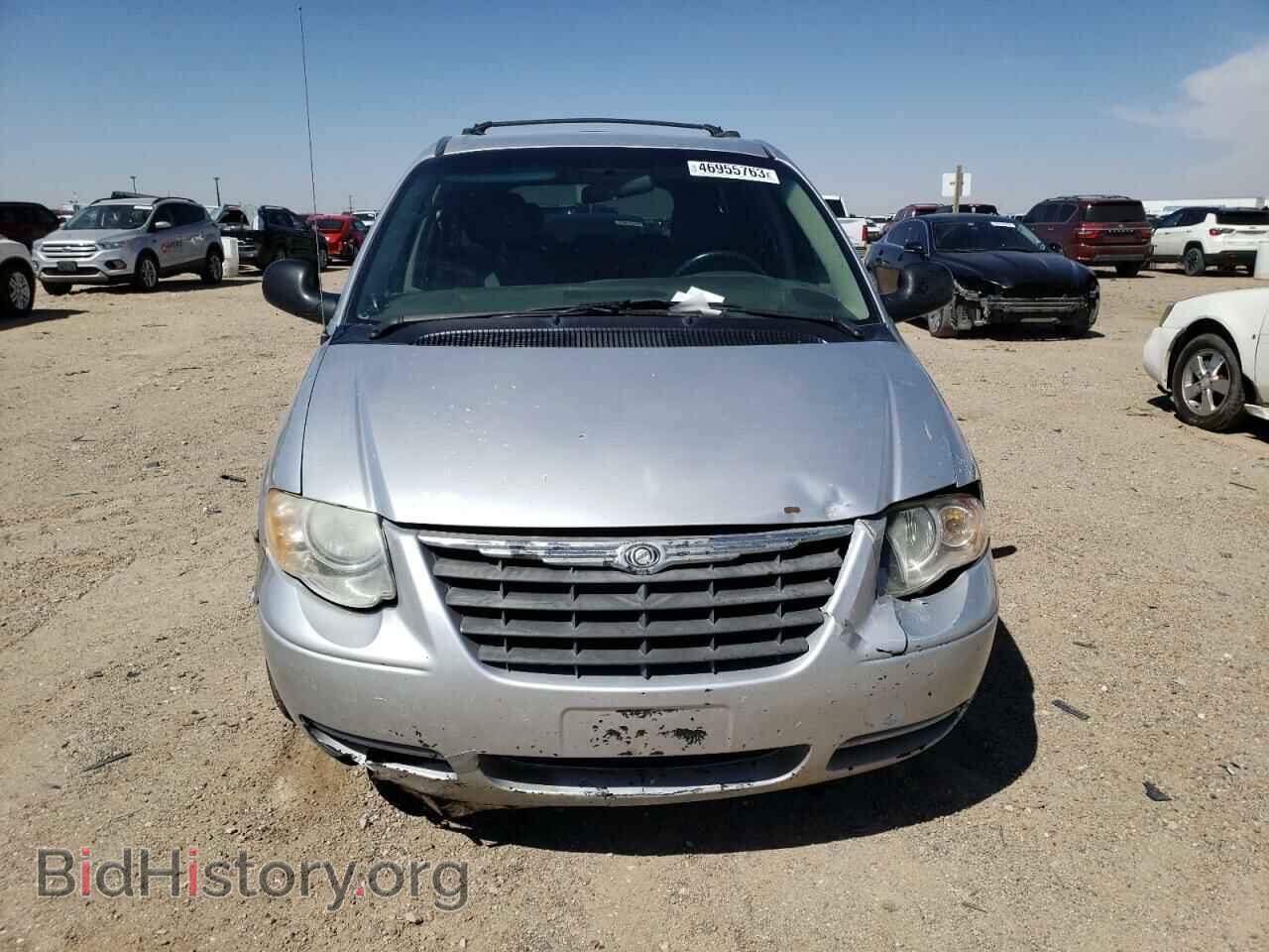 2006 CHRYSLER MINIVAN - VIN: 2A4GP54L96R748041 - Фото 5