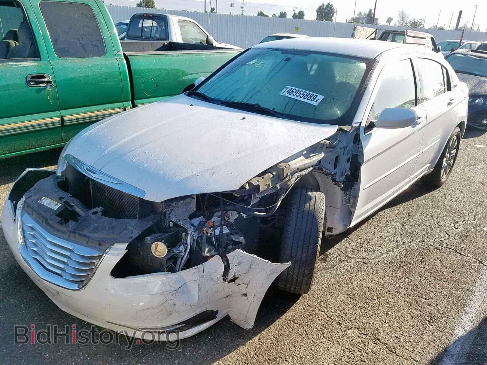 2012 CHRYSLER 200 - VIN: 1C3CCBAB1CN205466 - Photo 2