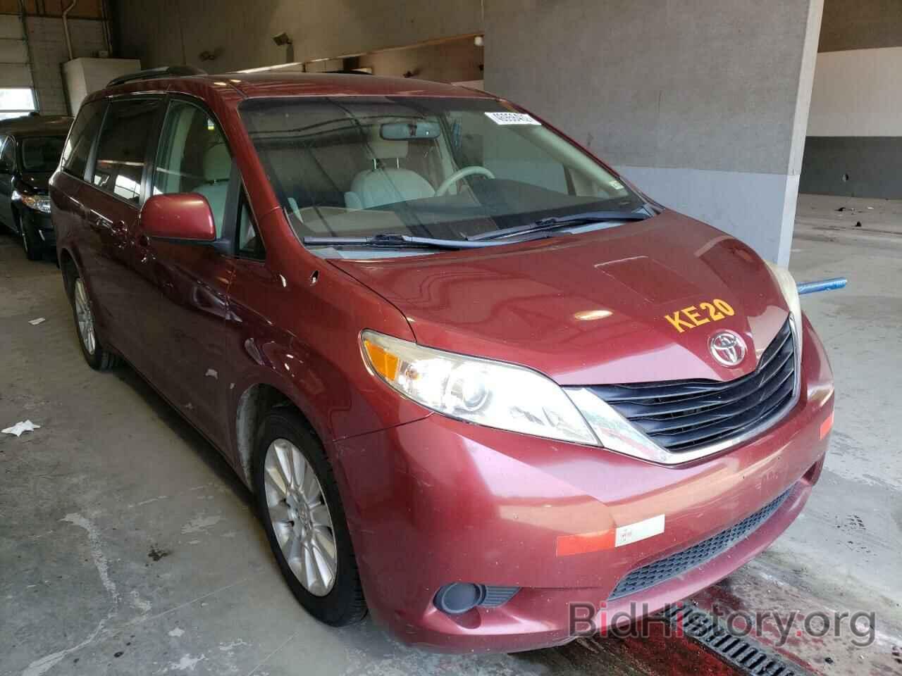 Photo 5TDJK3DC6DS059755 - TOYOTA SIENNA 2013