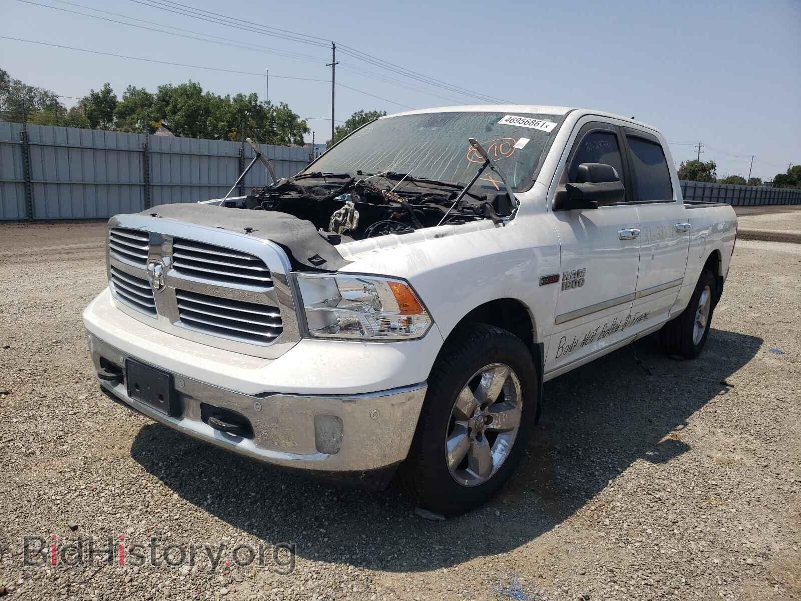 2016 RAM 1500 - VIN: 1C6RR7TM8GS250564 - Фото 2