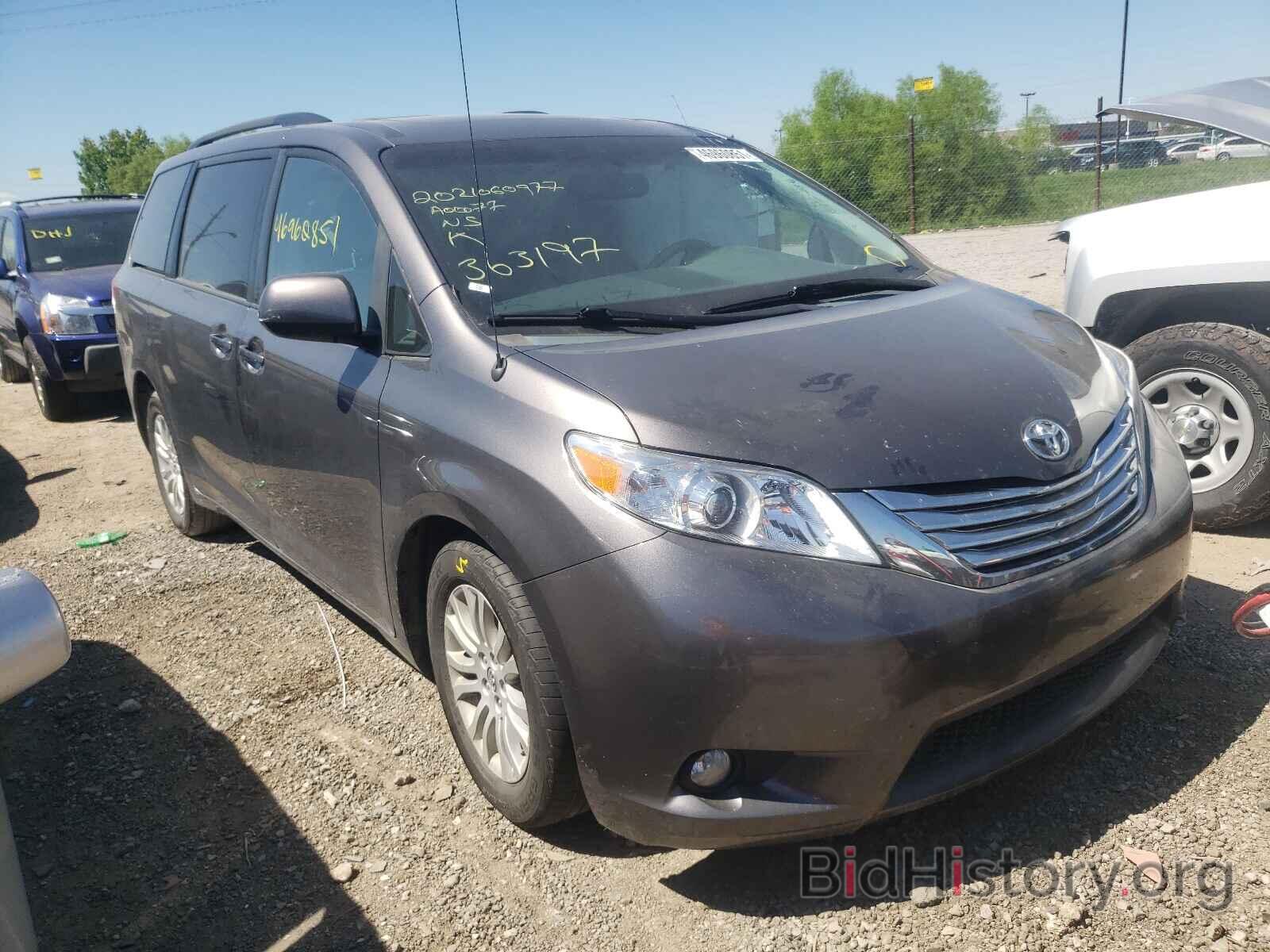 Photo 5TDYK3DC8DS363197 - TOYOTA SIENNA 2013