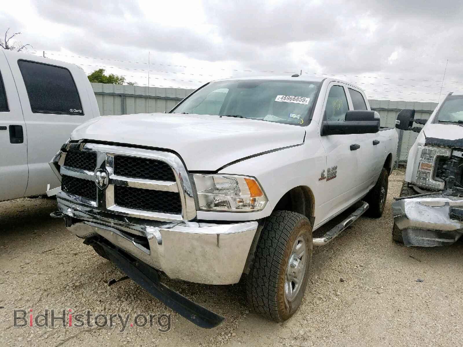 2016 RAM 2500 ST - VIN: 3C6UR5CL9GG126249 - Фото 2