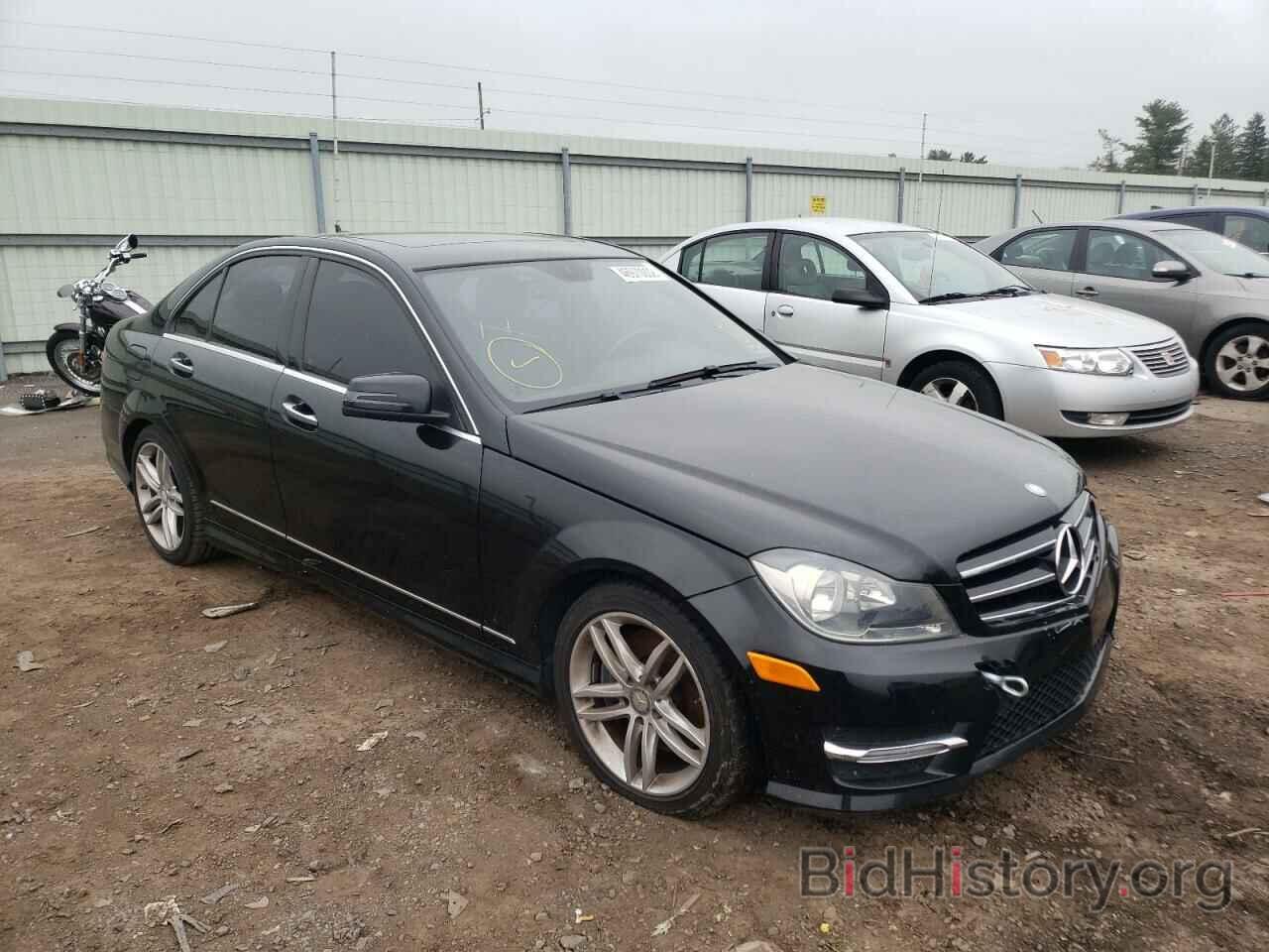 Photo WDDGF8AB4EA941745 - MERCEDES-BENZ C-CLASS 2014