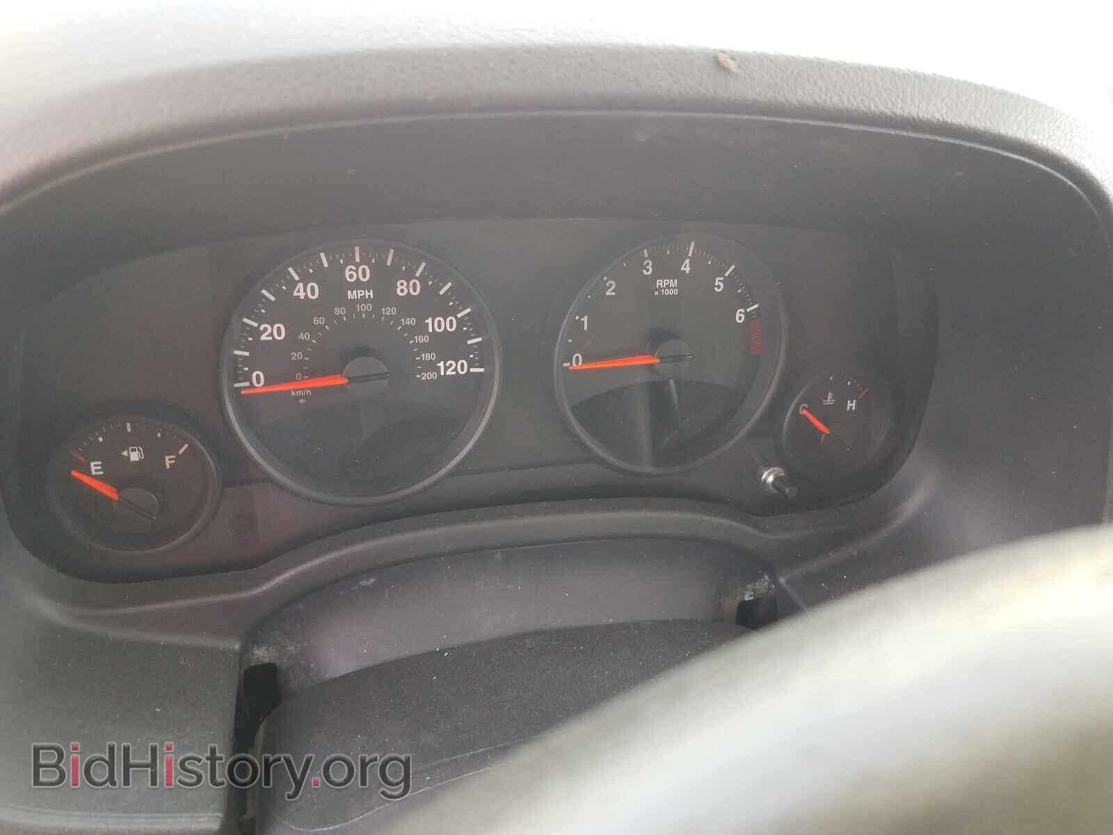 2012 JEEP COMPASS - VIN: 1C4NJDBB4CD683679 - Photo 8