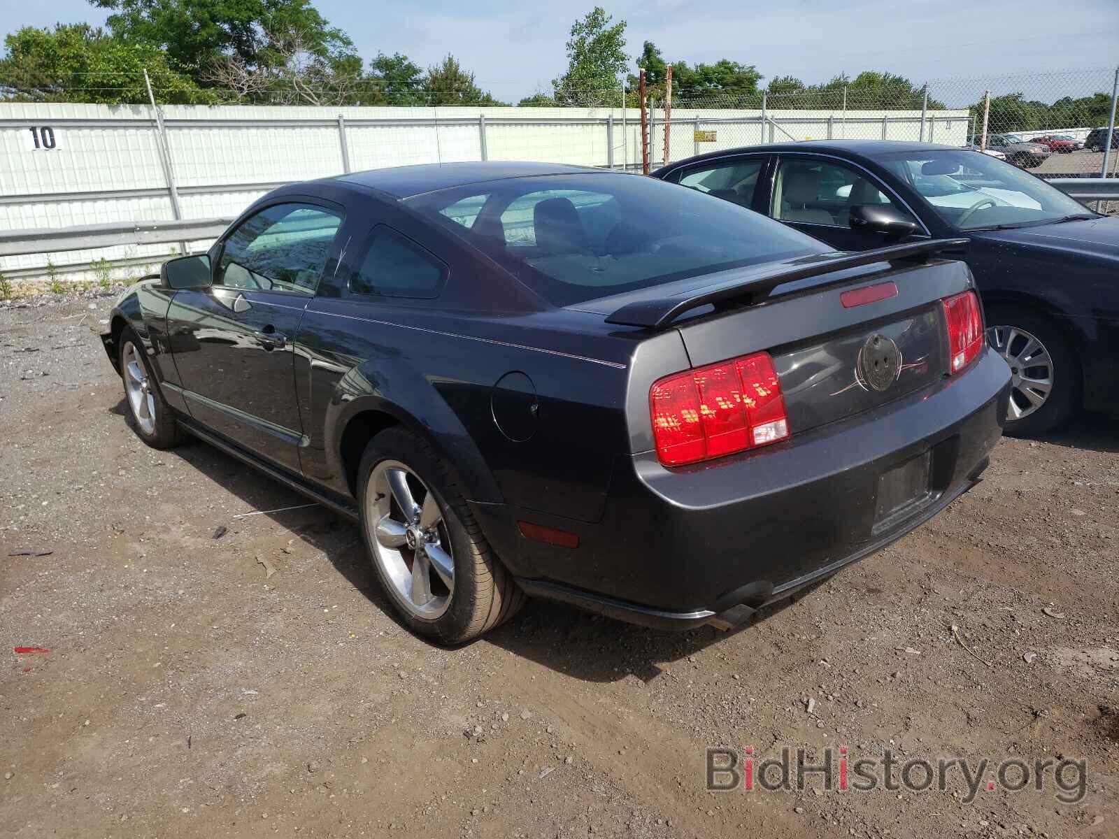 Photo 1ZVHT82H395116110 - FORD MUSTANG 2009