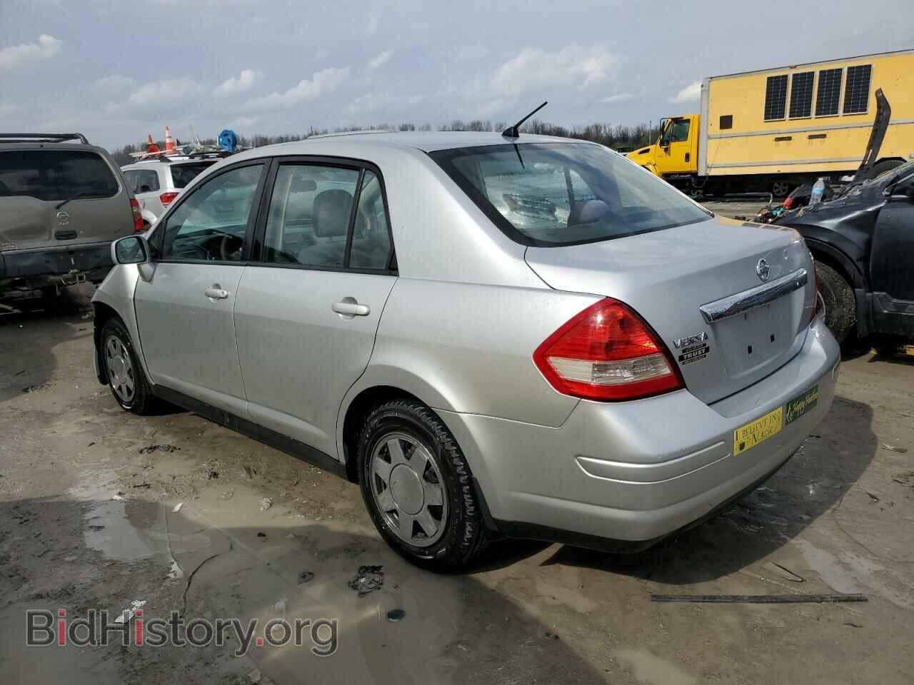 2009 NISSAN VERSA - VIN: 3N1BC11E89L395676 - Фото 2