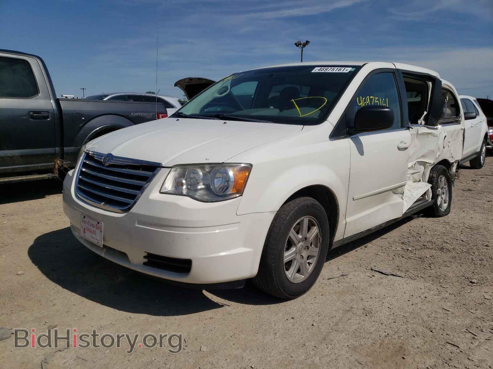 2010 CHRYSLER MINIVAN - VIN: 2A4RR2D14AR436590 - Фото 2