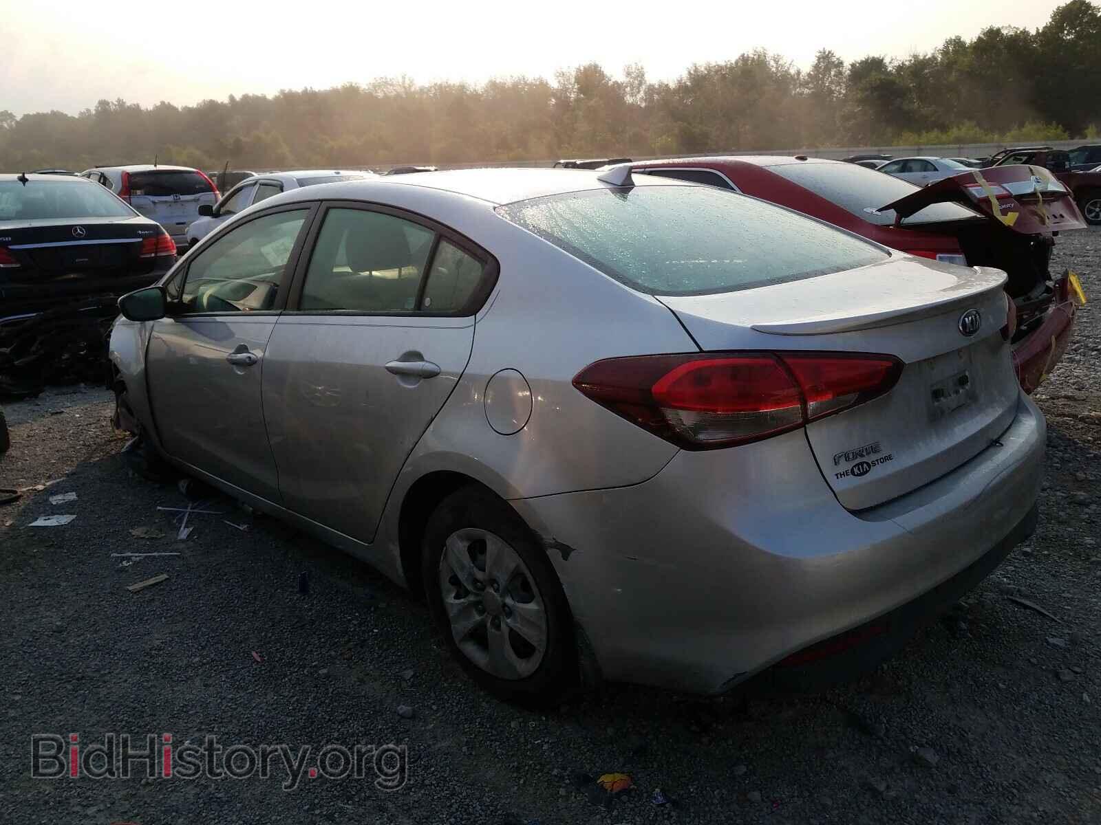 2017 KIA FORTE - VIN: 3KPFK4A7XHE044193 - Фото 3