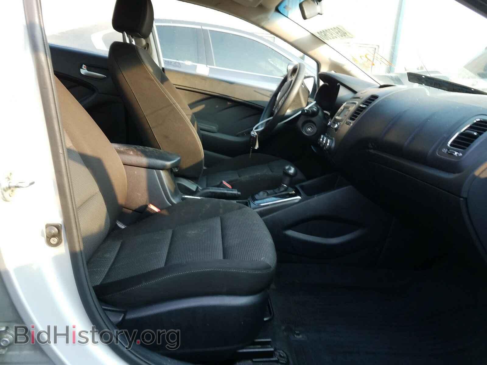 2017 KIA FORTE - VIN: 3KPFK4A7XHE044193 - Фото 5