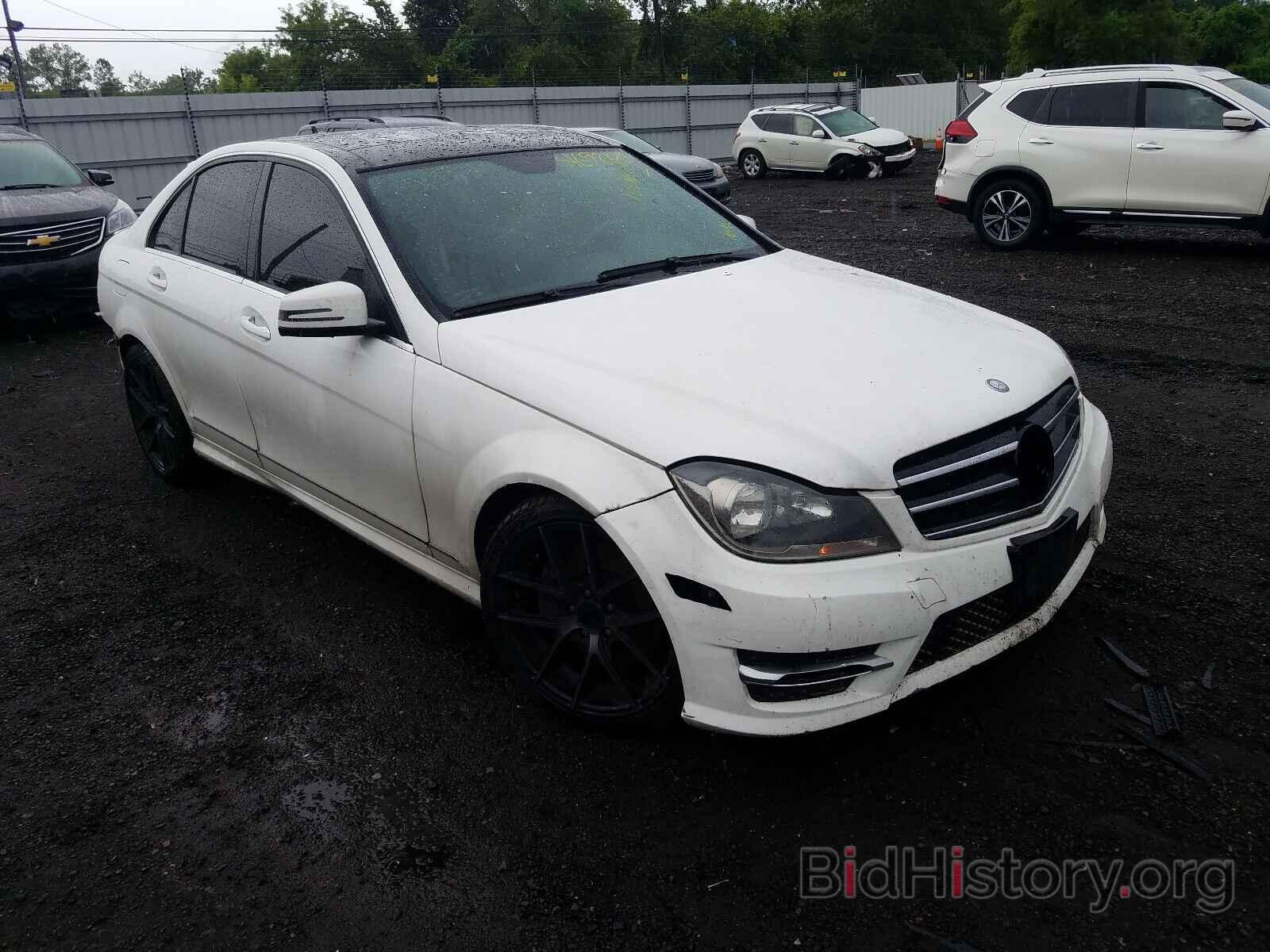 Фотография WDDGF8AB0DG065929 - MERCEDES-BENZ C-CLASS 2013