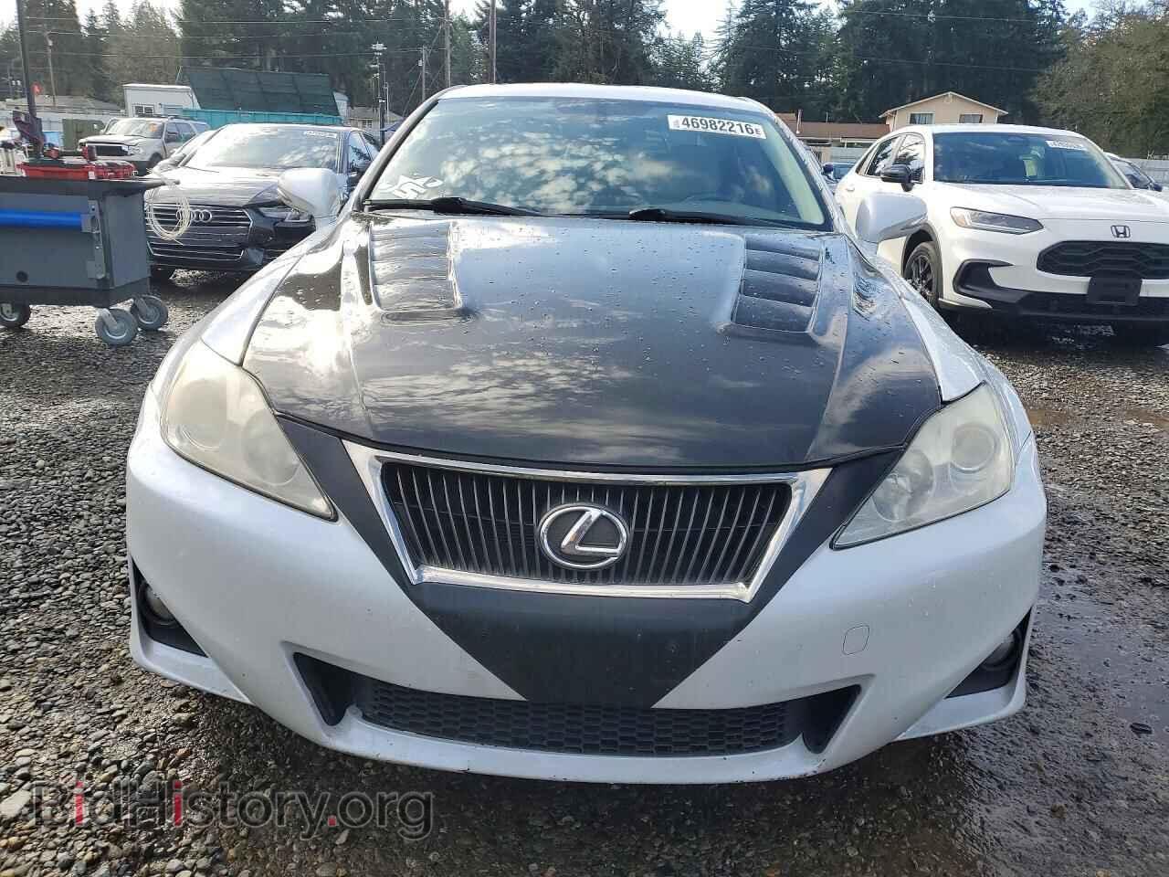 2011 LEXUS IS - VIN: JTHBF5C25B5134623 - Photo 5