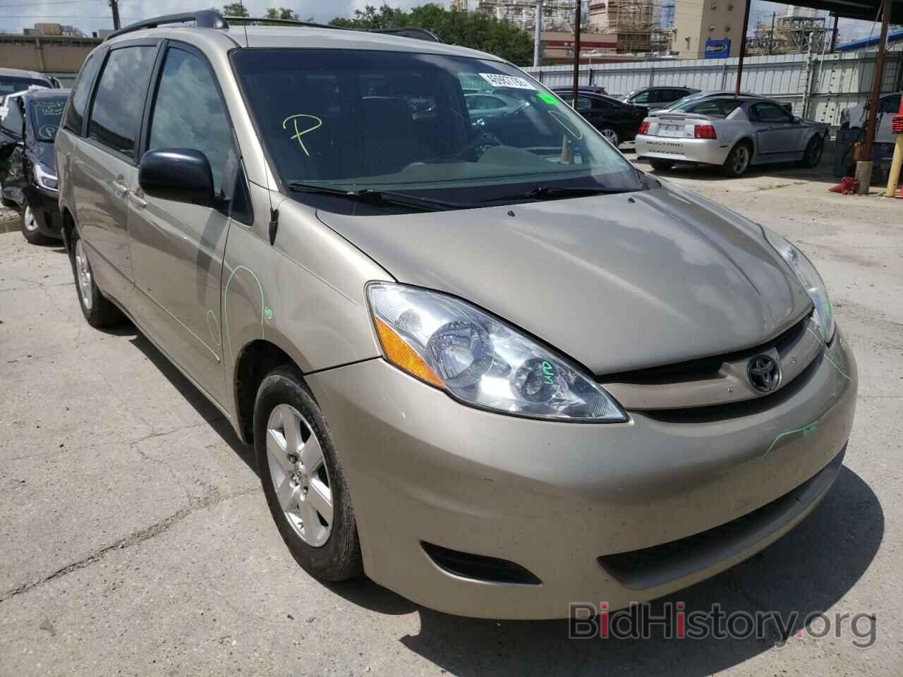 Фотография 5TDZK23C68S138301 - TOYOTA SIENNA 2008