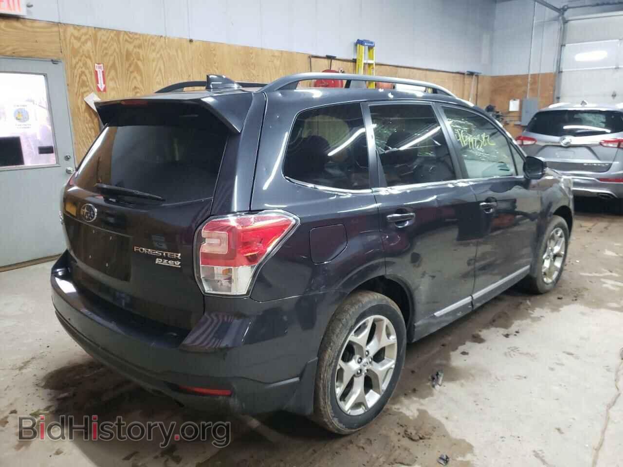 2017 SUBARU FORESTER - VIN: JF2SJATC3HH548820 - Фото 4