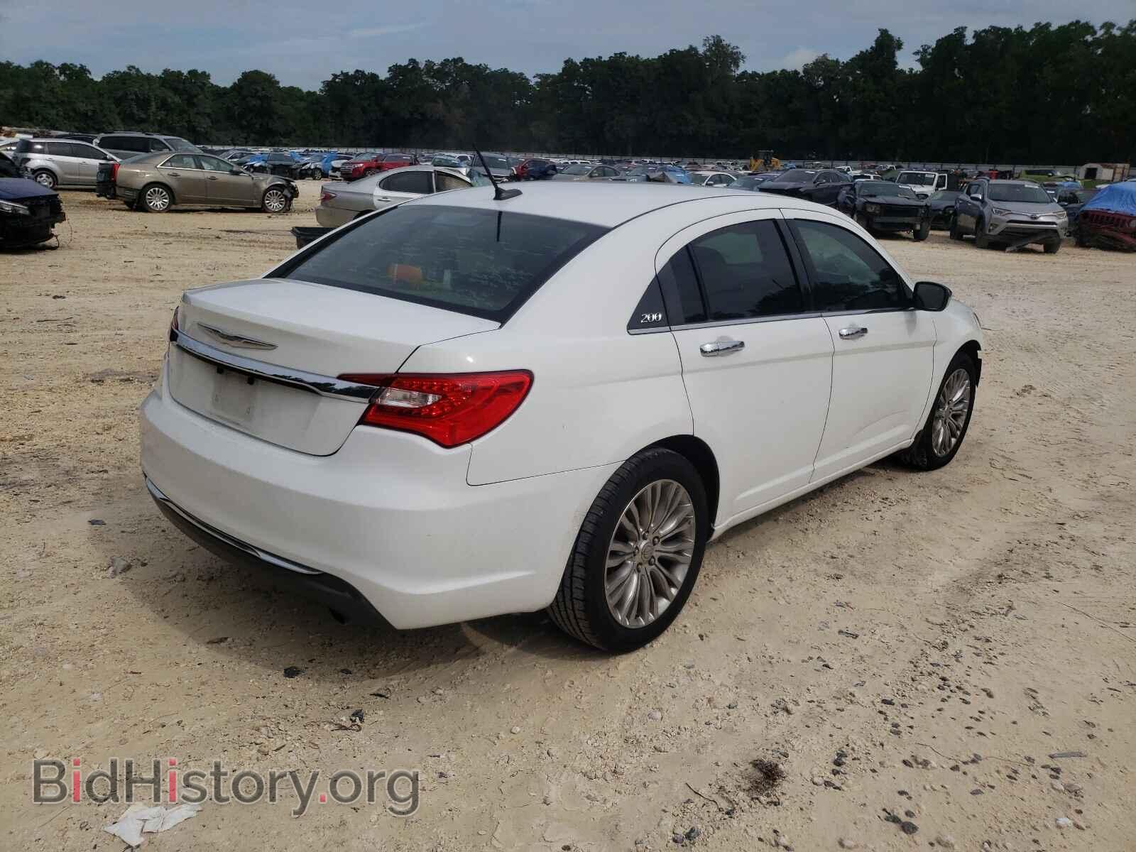 2013 CHRYSLER 200 - VIN: 1C3CCBCG1DN520844 - Photo 4