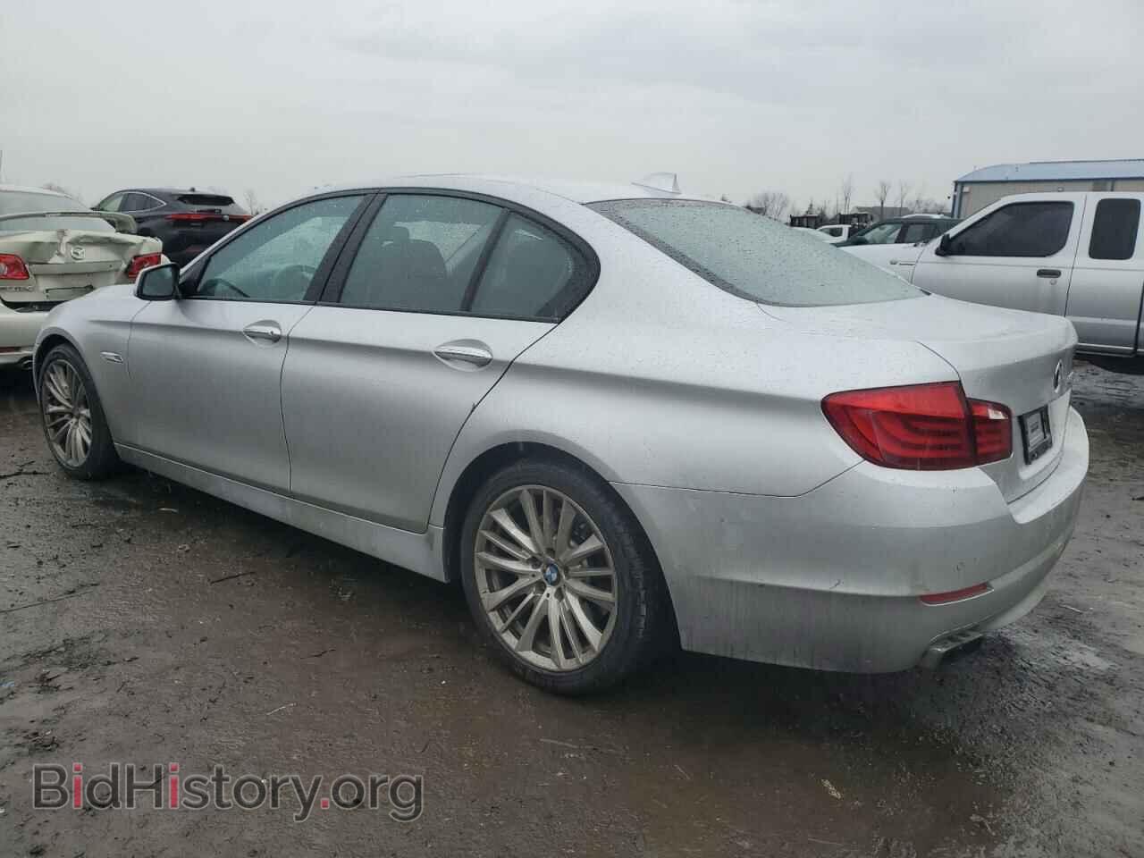 2011 BMW 5 SERIES - VIN: WBAFR9C58BC618046 - Фото 2
